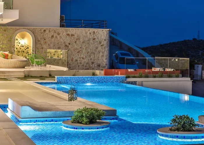 Calikusu Magnificent Ultraluxury Villa *